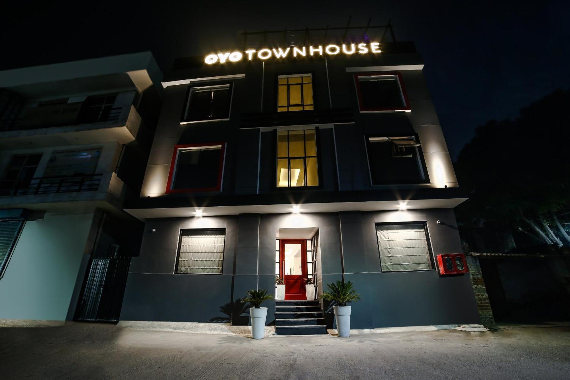 מלון גורגאון Collection O Townhouse 069 מראה חיצוני תמונה